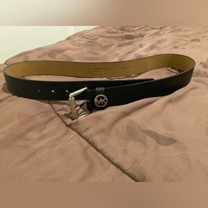 Michael Kors Black Leather Belt for Women - XL